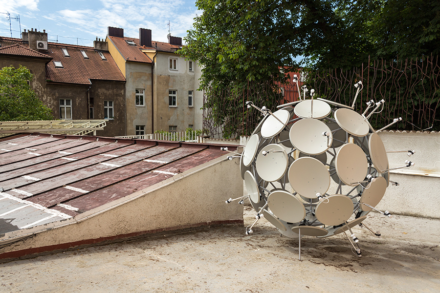 Jakub Geltner, Complex, 2012