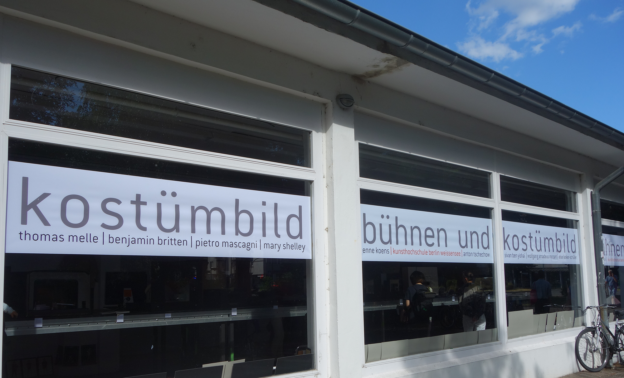 Bühne und Komstümbild